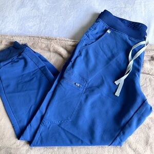 FIGS Zamora jogger scrub pants